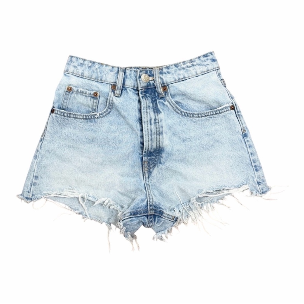 Zara Women's Light‎ Blue Denim Raw Hem Shorts size 2